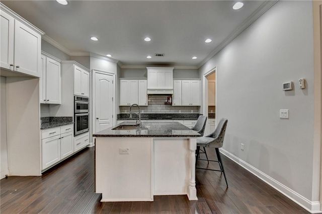 2081 Lee Road, Smyrna, GA 30080