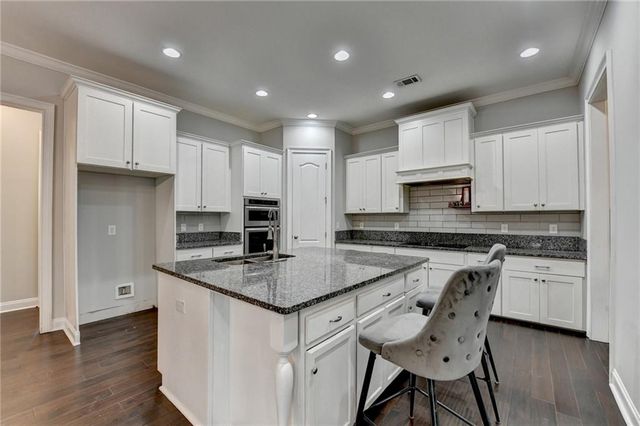 2081 Lee Road, Smyrna, GA 30080
