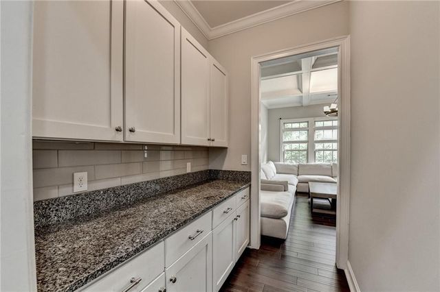 2081 Lee Road, Smyrna, GA 30080