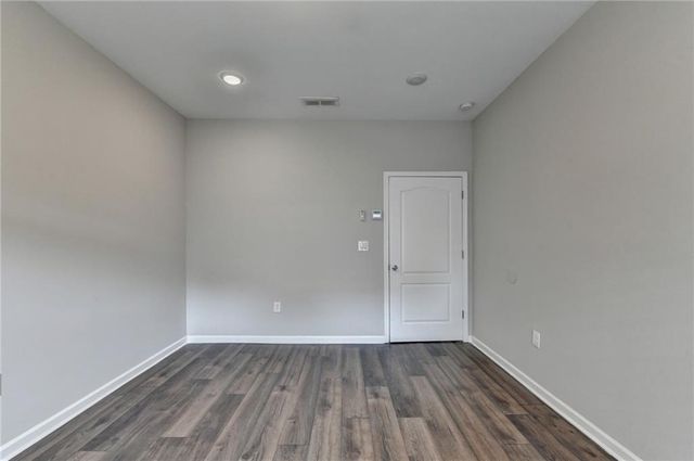 2081 Lee Road, Smyrna, GA 30080