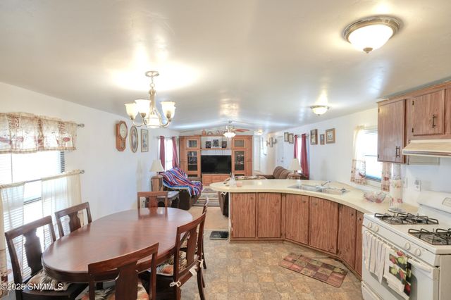 3535 Westview Avenue, Las Cruces, NM 88007