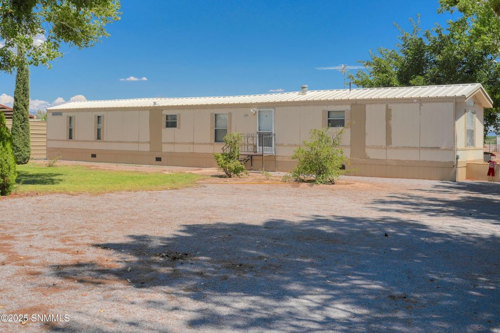 3535 Westview Avenue, Las Cruces, NM 88007