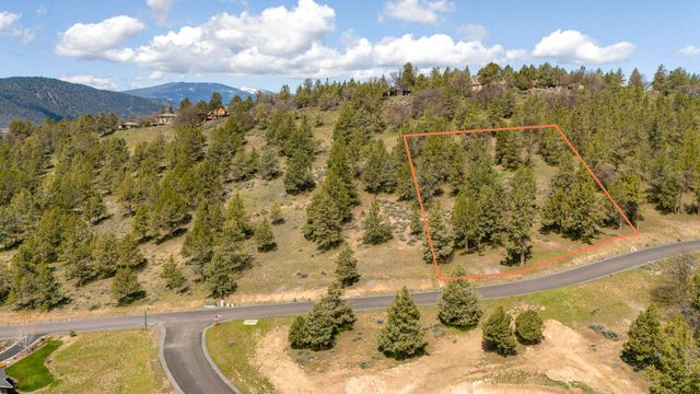 Murrelet Road 1187, Klamath Falls, OR 97601