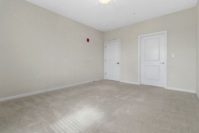 70 Trotter Rd 4304, Weymouth, MA 02190