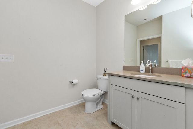 70 Trotter Rd 4304, Weymouth, MA 02190