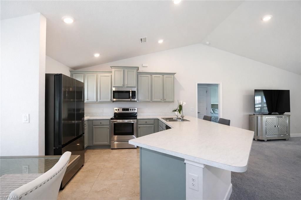 381 Odessa ST, LEHIGH ACRES, FL 33972 — photo 4