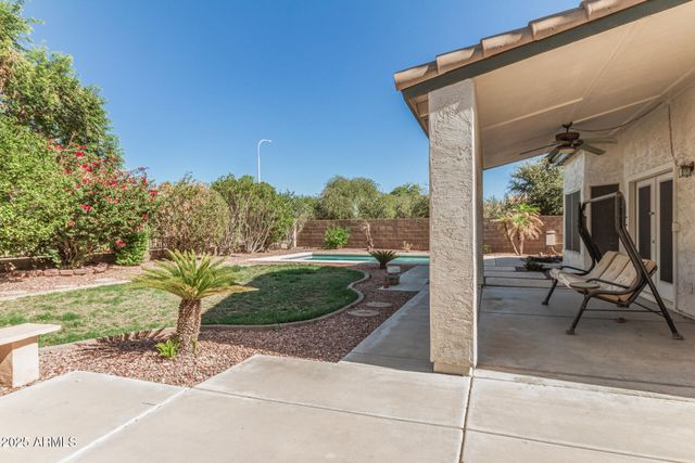 602 W CANARY Way, Chandler, AZ 85286