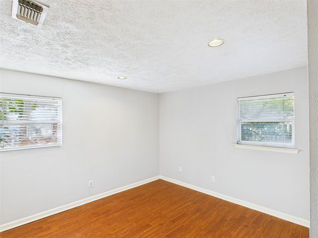 6909 Valhalla Road, Fort Worth, TX 76116