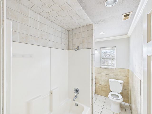 6909 Valhalla Road, Fort Worth, TX 76116