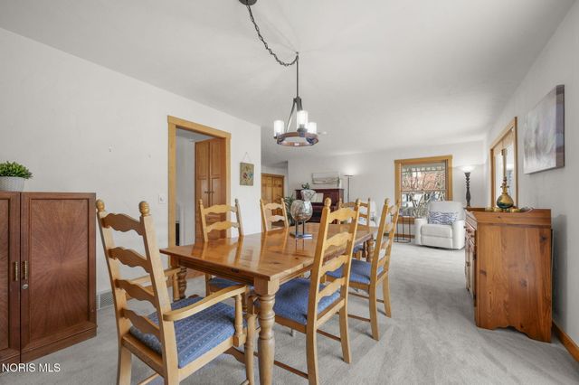 30039 Morningside Drive, Perrysburg, OH 43551