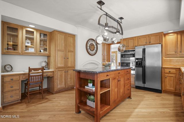 30039 Morningside Drive, Perrysburg, OH 43551