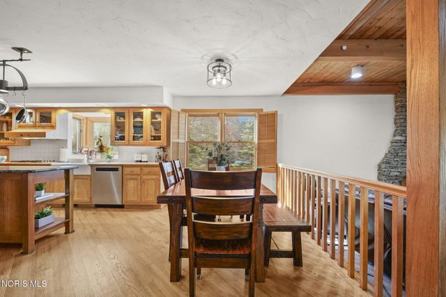 30039 Morningside Drive, Perrysburg, OH 43551