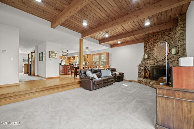 30039 Morningside Drive, Perrysburg, OH 43551