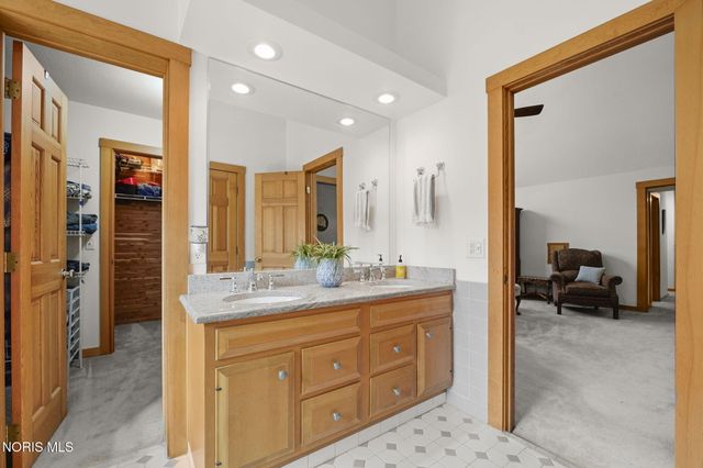 30039 Morningside Drive, Perrysburg, OH 43551