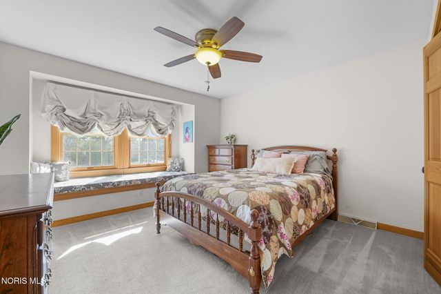 30039 Morningside Drive, Perrysburg, OH 43551