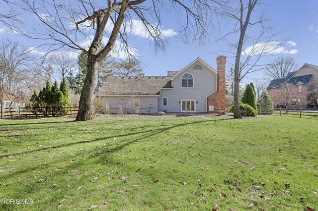 30039 Morningside Drive, Perrysburg, OH 43551