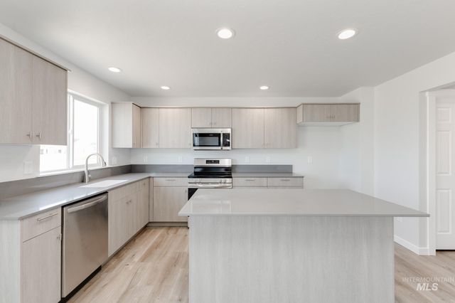 4919 Blue Silver St, Caldwell, ID 83605