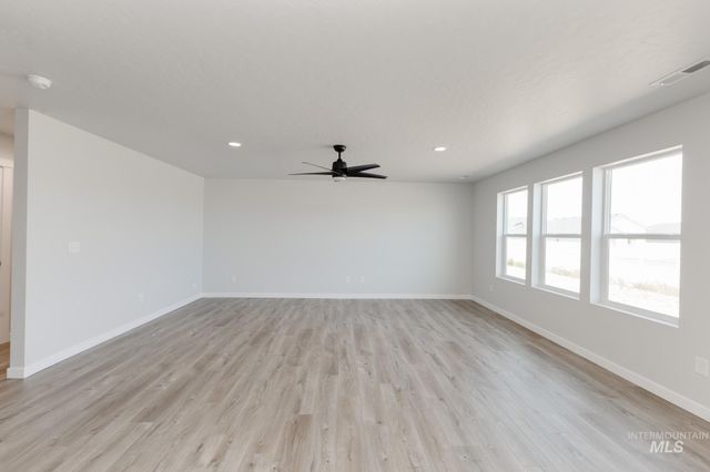 4919 Blue Silver St, Caldwell, ID 83605
