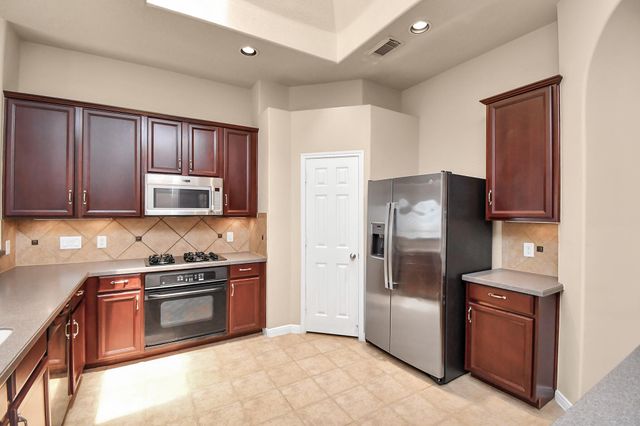 2924 Perdido Bay Lane, Pearland, TX 77584