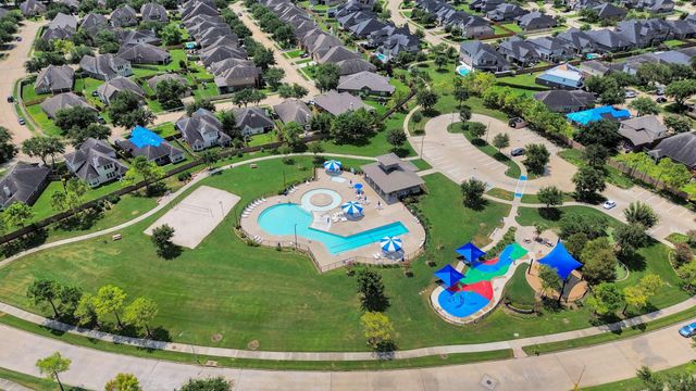 2924 Perdido Bay Lane, Pearland, TX 77584