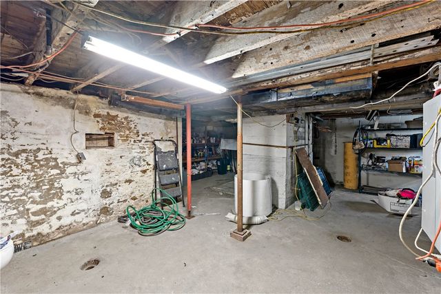 1512 Arlington Ave, Arlington, PA 15210