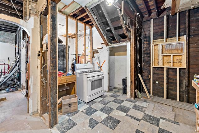 1512 Arlington Ave, Arlington, PA 15210