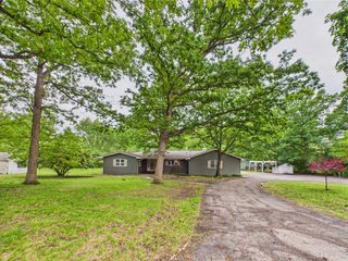 2208 Fiesta Drive, Joliet, IL 60432