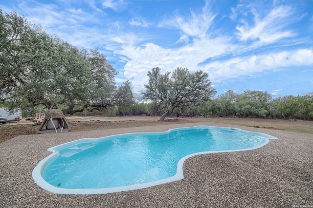 32054 Oak Ridge Pkwy, Bulverde, TX 78163