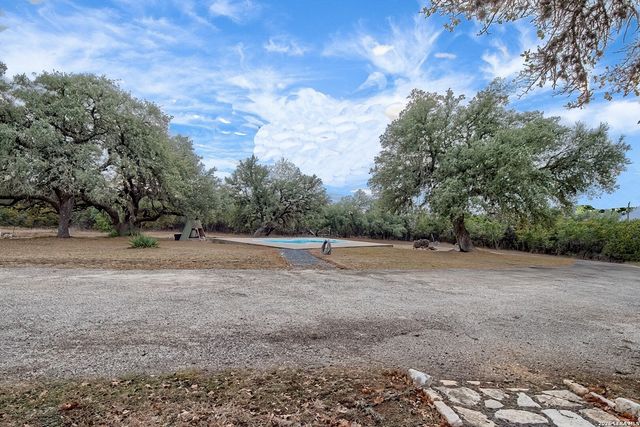32054 Oak Ridge Pkwy, Bulverde, TX 78163