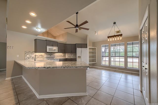 32054 Oak Ridge Pkwy, Bulverde, TX 78163