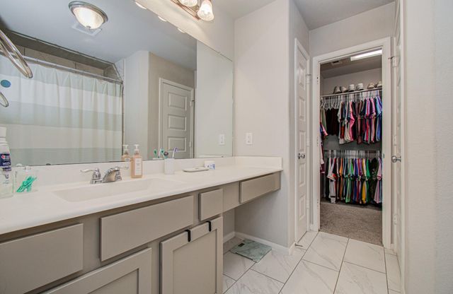 5543 Evanston Lane, Pasadena, TX 77505