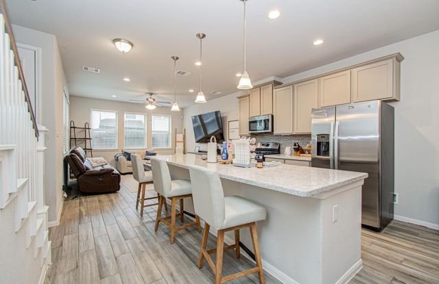 5543 Evanston Lane, Pasadena, TX 77505