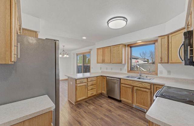 329 N Heatherstone Drive, Sun Prairie, WI 53590