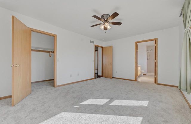 329 N Heatherstone Drive, Sun Prairie, WI 53590