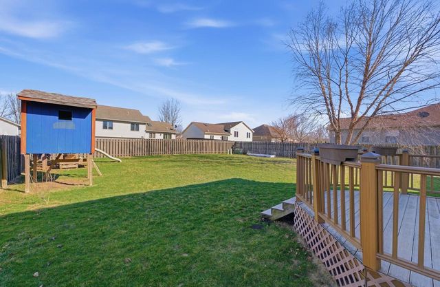 329 N Heatherstone Drive, Sun Prairie, WI 53590