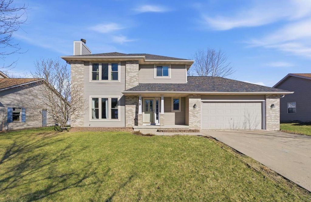 329 N Heatherstone Drive, Sun Prairie, WI 53590