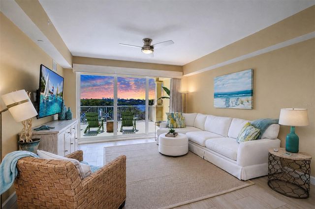 19519 GULF BOULEVARD 202, Indian Shores, FL 33785