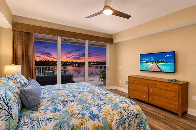 19519 GULF BOULEVARD 202, Indian Shores, FL 33785