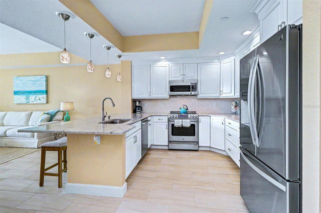 19519 GULF BOULEVARD 202, Indian Shores, FL 33785