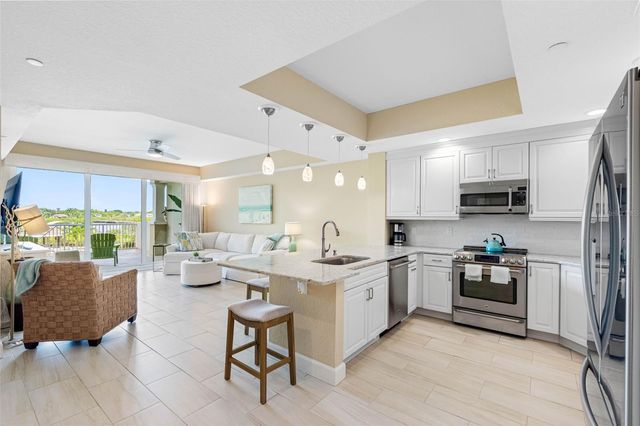 19519 GULF BOULEVARD 202, Indian Shores, FL 33785