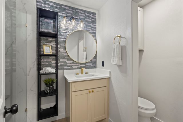 2305 Fenestra Drive, Dallas, TX 75228