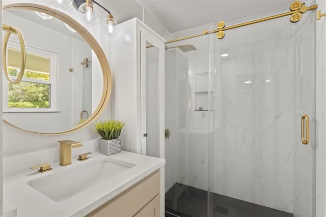 2305 Fenestra Drive, Dallas, TX 75228