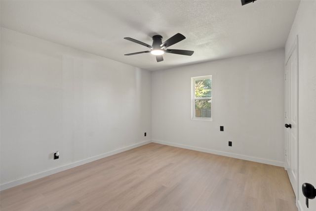 2305 Fenestra Drive, Dallas, TX 75228