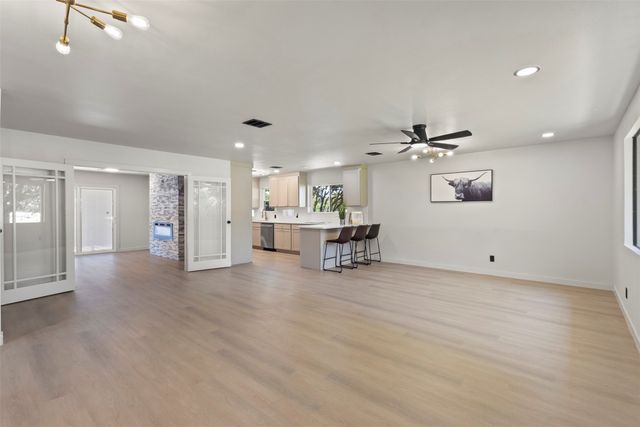 2305 Fenestra Drive, Dallas, TX 75228