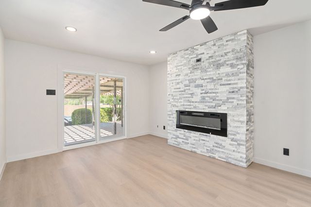 2305 Fenestra Drive, Dallas, TX 75228