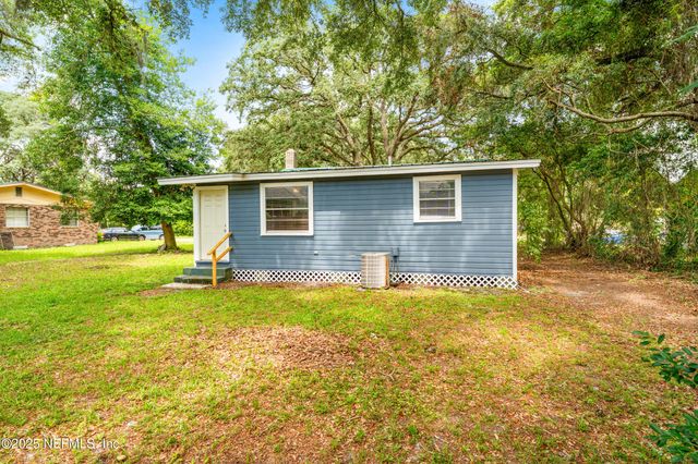 610 DIVISION Street, Fernandina Beach, FL 32034