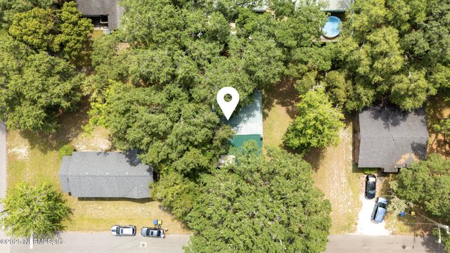 610 DIVISION Street, Fernandina Beach, FL 32034