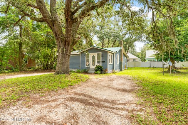610 DIVISION Street, Fernandina Beach, FL 32034