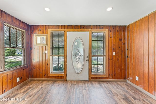 610 DIVISION Street, Fernandina Beach, FL 32034