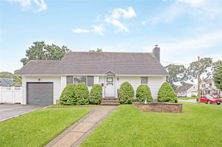 20 Brendan Avenue, Massapequa Park, NY 11762